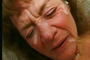 Ráncos nagyi szeret 4 cica és sok cum