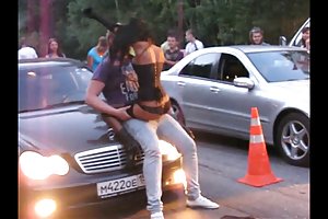 Őrült orosz sztriptíz