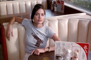 Angelina jolie - mojave hold (hosszabb topless) összeállítás