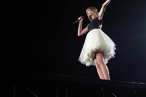 Taylor gyorsan végződik a detroitban
