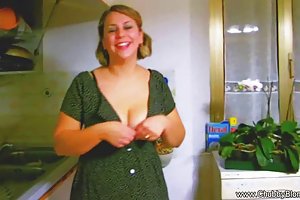 Bbw háziasszony nyújt funtime bj