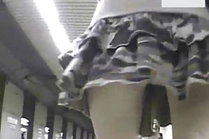 Voyeur kamera iskola lányok upskirt bugyi